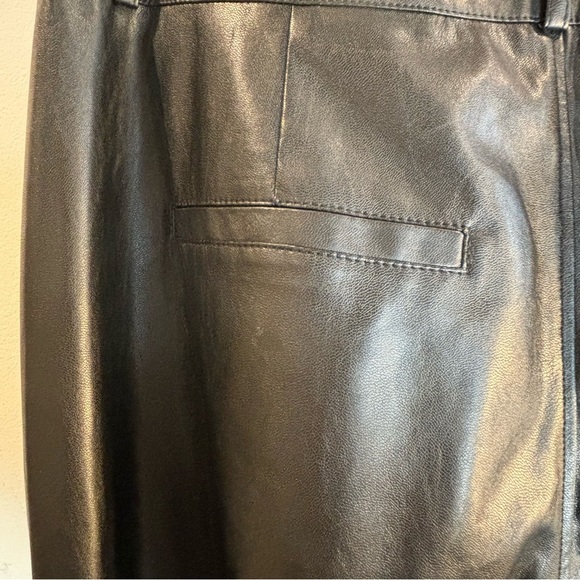 PAIGE Sz 6 Faux Leather Pants Pleated Front Zipper Elastic Hem Pockets Vegan - Picture 10 of 14